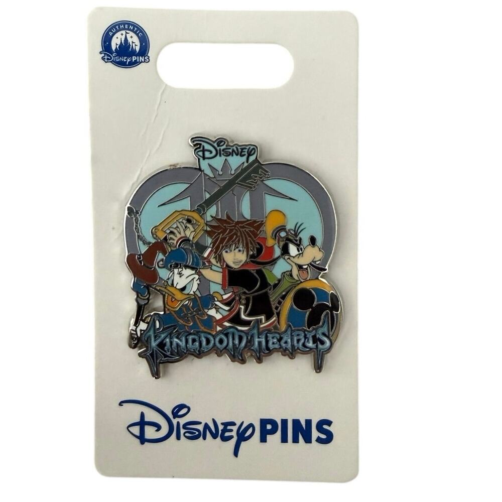 2024 Disney Parks Kingdom Hearts Video Game Sora Goofy Donald Keyblade OE Pin